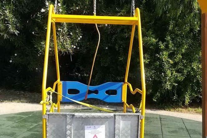 Cagliari, vandali in azione al parco giochi per i bimbi disabili
