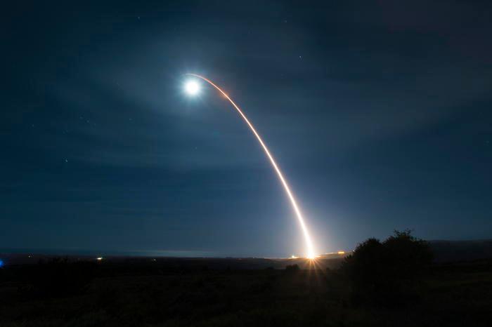Gli Usa lanciano un missile nucleare sul Pacifico: “Test di routine”