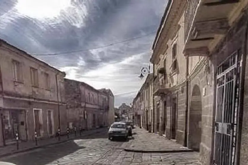 Una via centrale di Ittiri (foto Tellini)