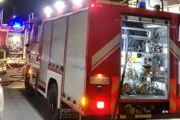 Vigili del Fuoco (archivio L'Unione Sarda)