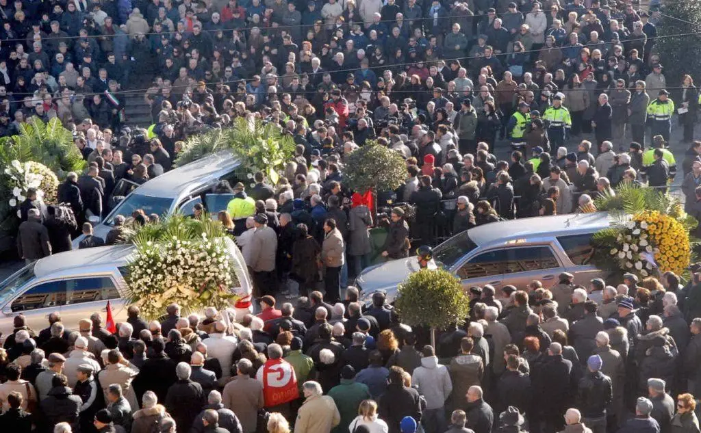 I funerali delle vittime