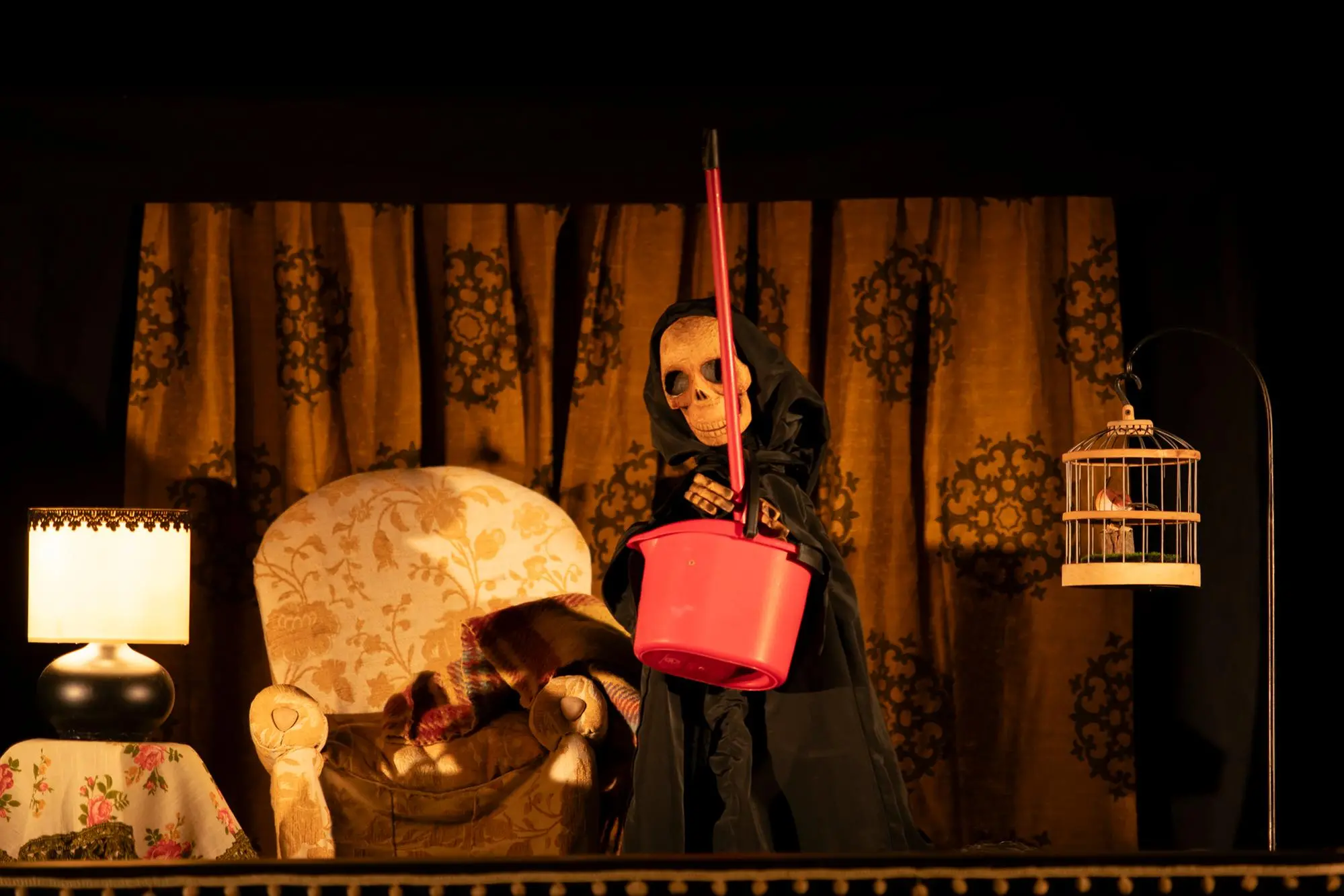 Una scena dello spettacolo (foto ufficio stampa)