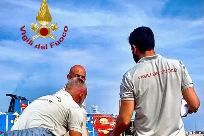 Il nucleo dei sommozzatori vigili del fuoco - Porto Torres (foto Pala)