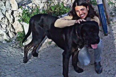 Valentina con uno dei due suoi cani