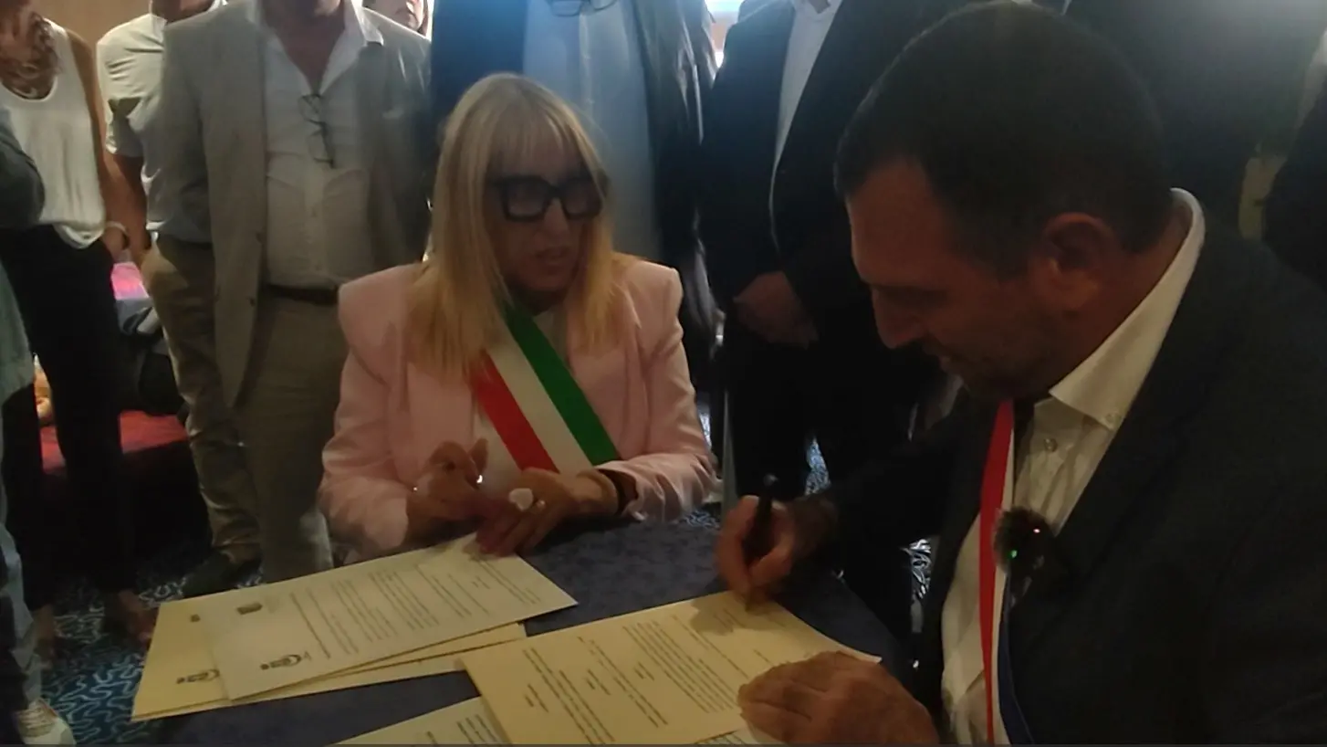 https://immagini.unionesarda.it/version/c:MmI4Yjc0NTEtNDBjYS00:OTc0ZTdlYzItY2IwYS00/image.webp?f=16:9