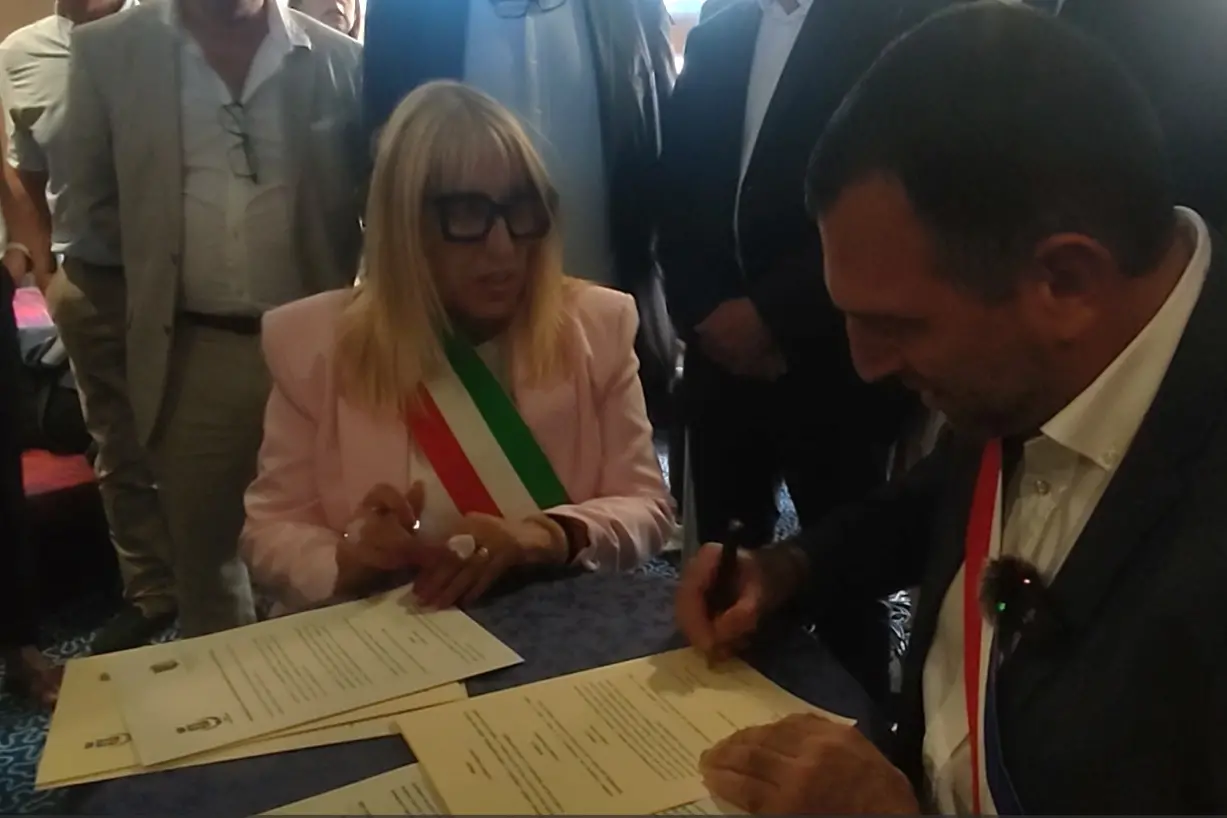 Gemellaggio Santa Teresa Gallura-Bonifacio, la sindaca Nadia Matta e il collega Jean Charles Orsucci