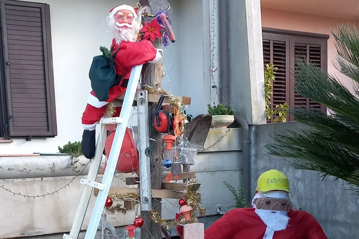 Tantissimi auguri di buon Natale da Rossano da Pabillonis