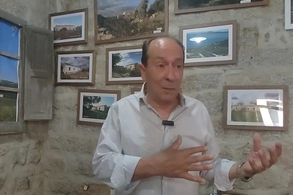 Arzachena, Giuseppe Contini, curatore mostra foto degli stazzi