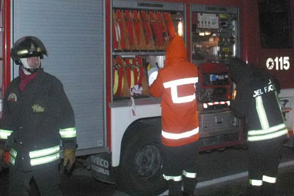 Un intervento dei vigili del fuoco (foto d'archivio)