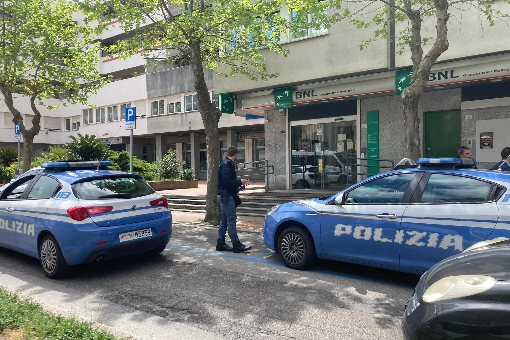 La polizia sul luogo della rapina