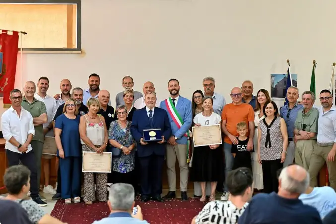 La cerimonia a Uri (foto concessa)
