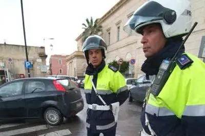 Vigili urbani in servizio a Cagliari
