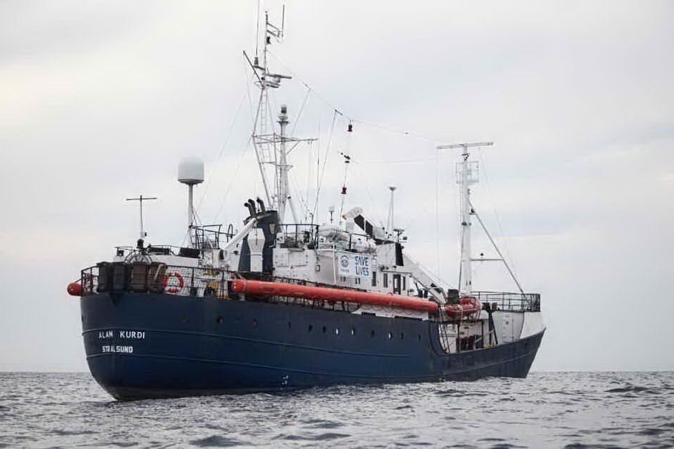 La nave Alan Kurdi (Archivio L'Unione Sarda)
