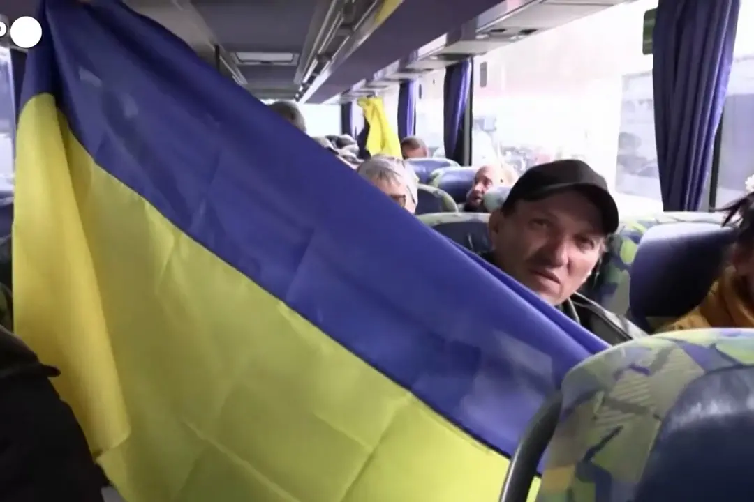 Ucraina, gli sfollati di Oleshky lasciano la città dopo la tregua con i russi