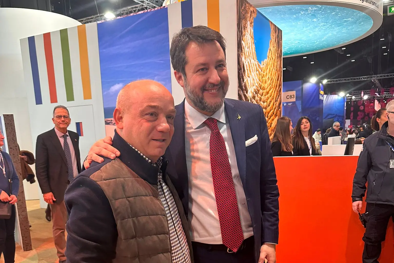 L'assessore al Turismo Gianni Chessa e il vicepresidente del Consiglio Matteo Salvini (foto ufficio stampa)