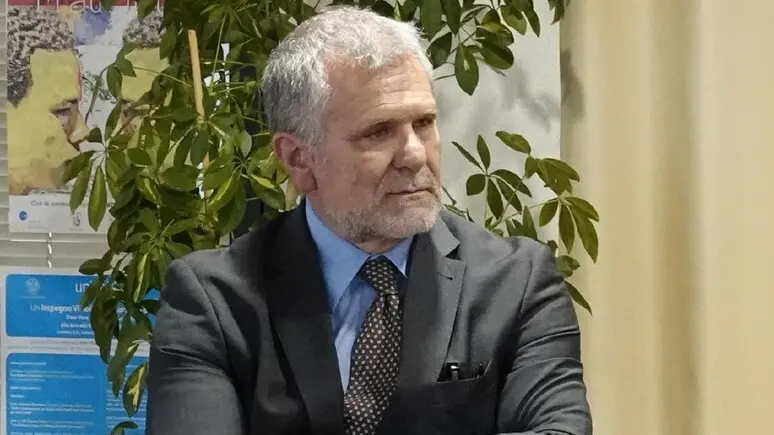 https://immagini.unionesarda.it/version/c:MmJmNDE2ZWMtMWFlOS00:MjFmZDE3NmUtNTk2YS00/image.webp?f=16:9