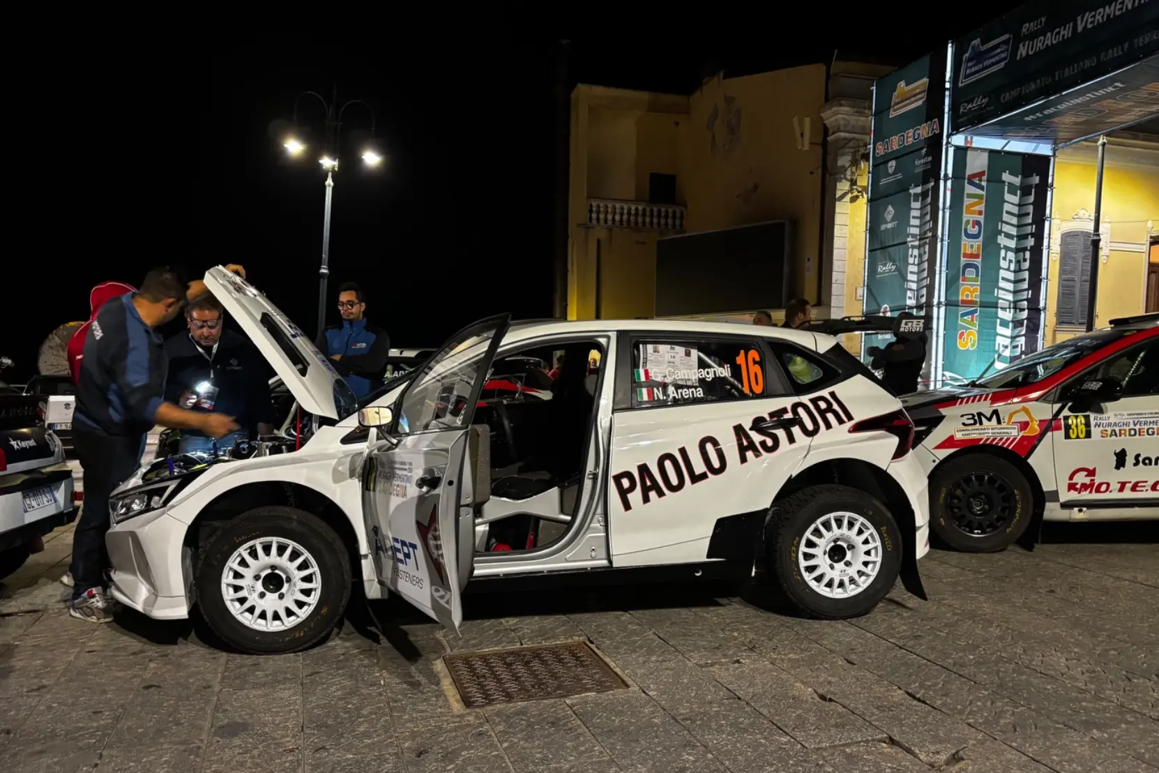 Un momento delle verifiche a Berchidda (foto Rassinaby Racing)