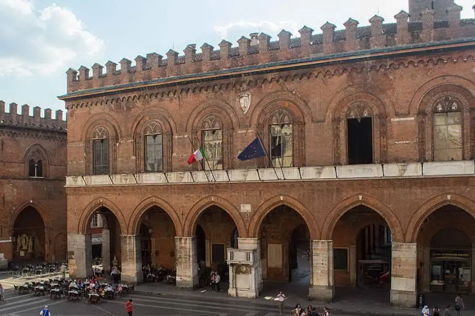 Il Palazzo comunale di Cremona (fonte Wikipedia)