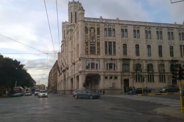 Il Municipio di Cagliari (foto Ansa)