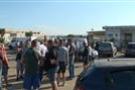 Cagliari, la rivolta dei pescatori di Santa Gilla: stabilimento bloccato