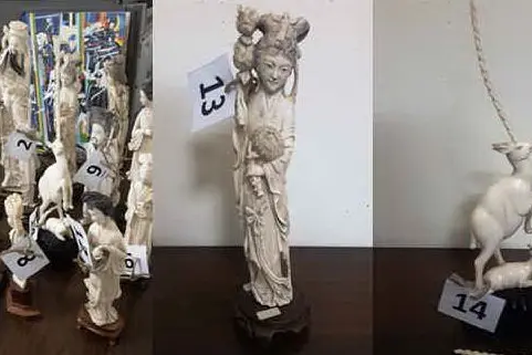 Unìimmagine delle preziose statuette sequestrate dai carabinieri (foto carabinieri)