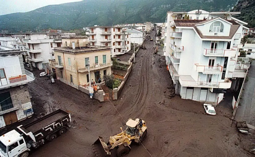 #AccaddeOggi: 5 maggio 1998, frane tra Avellino e Salerno (Ansa)