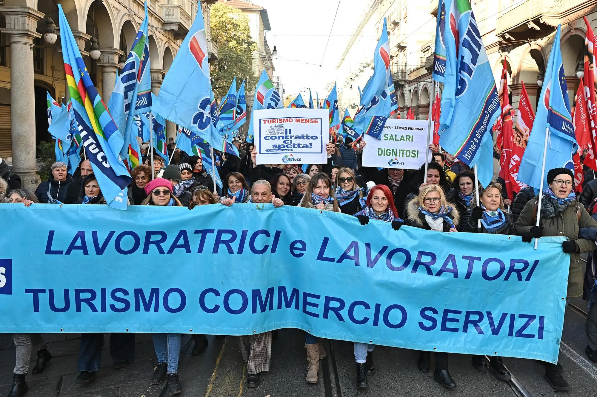 Lo sciopero a Torino (Ansa)