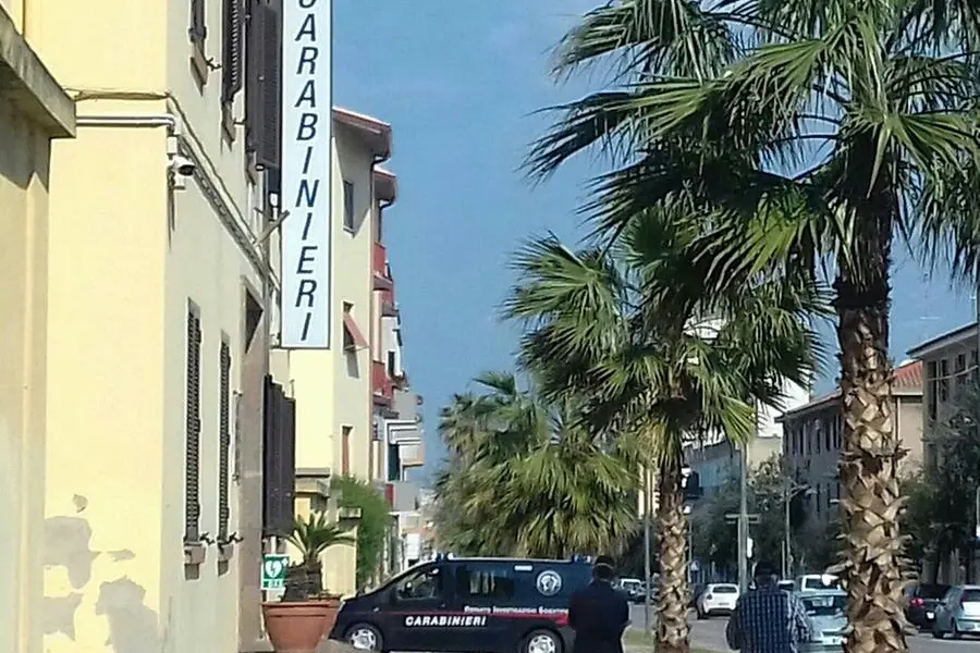 I carabinieri di Carbonia (foto L'Unione Sarda - Scano)