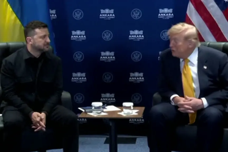 Trump sull'Iran: "Li colpiremo di nuovo molto duramente"