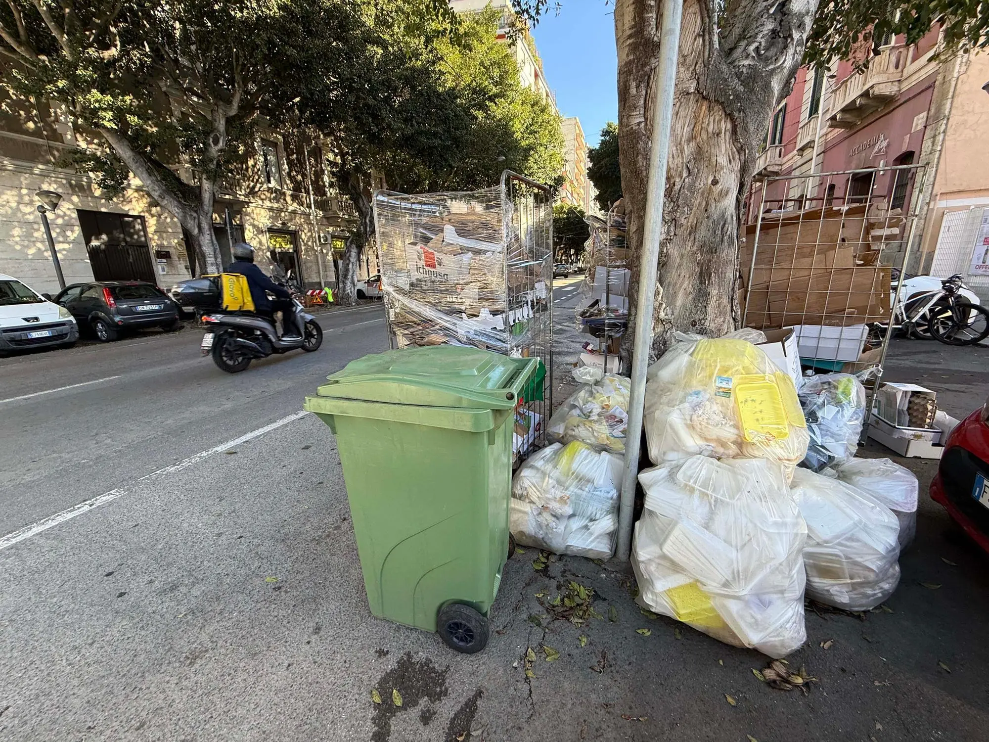 19 novembre 2025 Cagliari Raccolta Differenziata crisi della Plastica viale Trieste. Foto Max Solinas