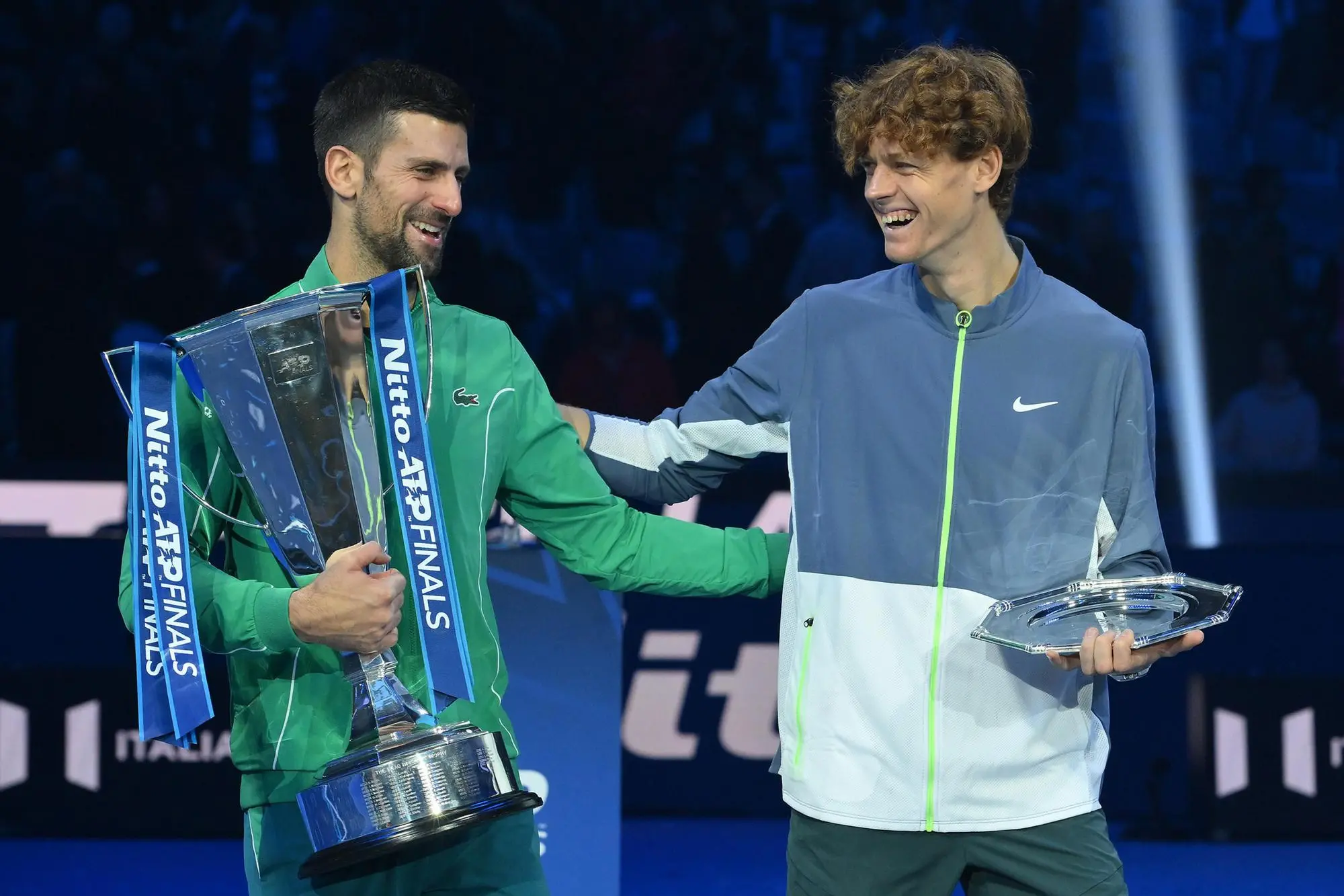 Djokovic e Sinner dopo la finale delle Atp Finals (Ansa)