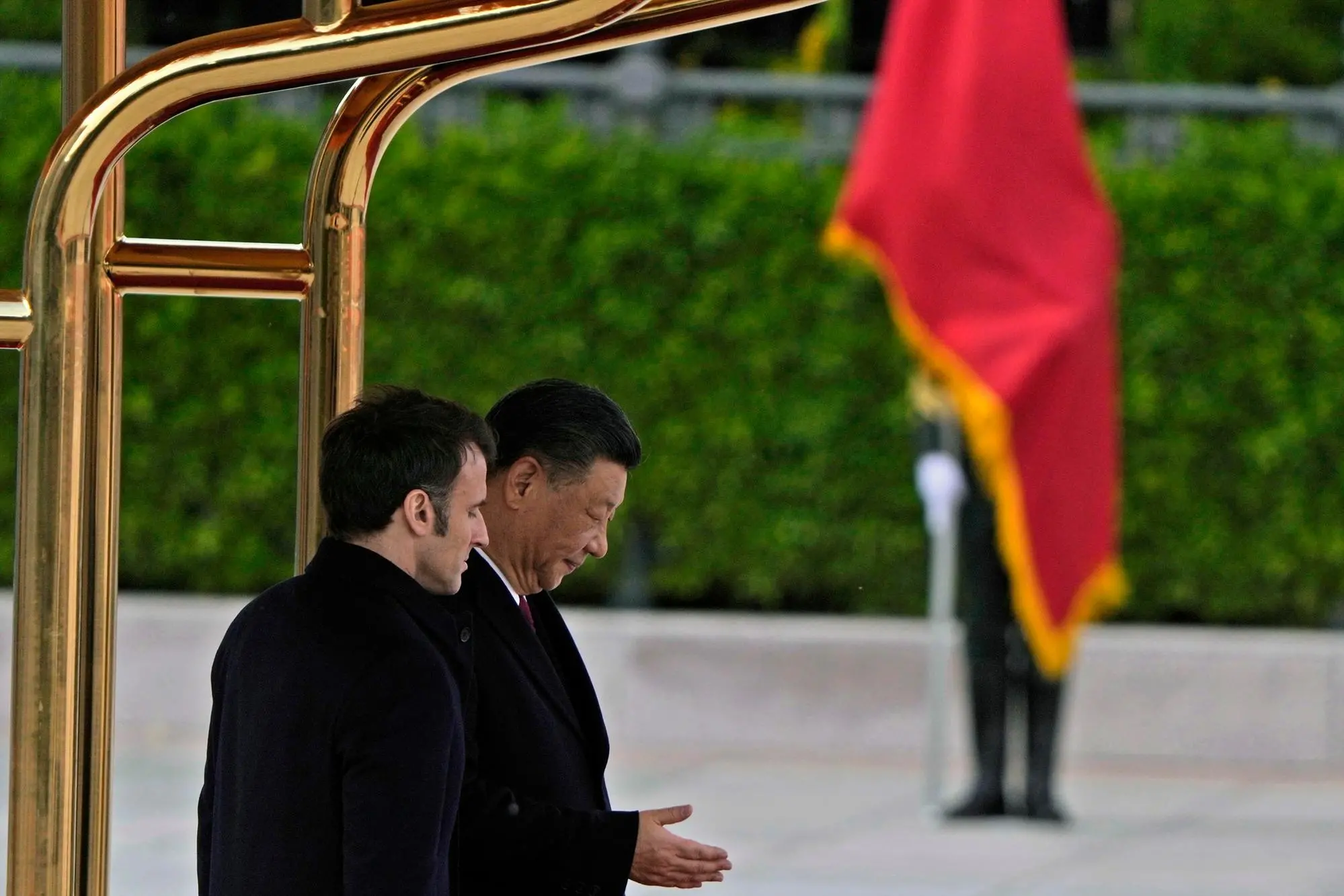 Xi e Macron (Ansa)