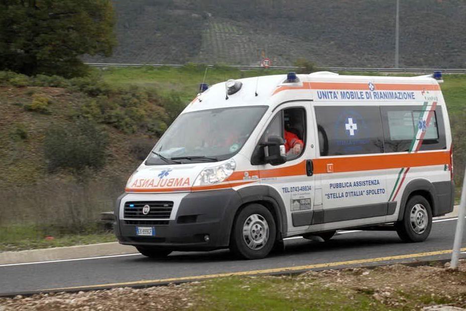 Un'ambulanza (archivio)