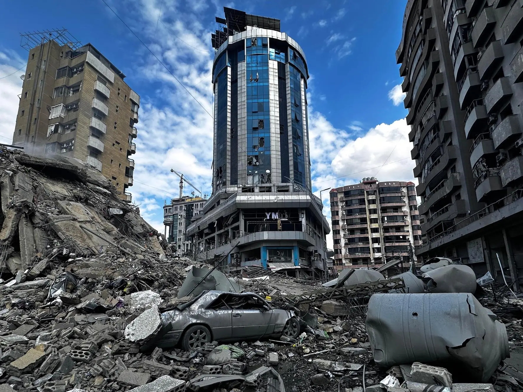 epaselect epa12801166 A destroyed building following an Israeli air strike in the Chiyah neighborhood of Beirut, Lebanon, 07 March 2026. The Israeli military stated it is conducting strikes in Lebanon targeting Hezbollah infrastructure and personnel. According to the Lebanese National News Agency (NNA), Israeli strikes in Lebanon between 02 and 06 March left at least 217 people killed and 798 others injured. EPA/WAEL HAMZEH