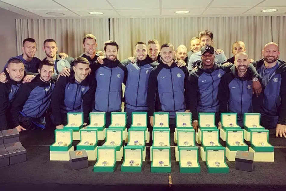 La squadra con Icardi (dal profilo Instagram del capitano dell'Inter)