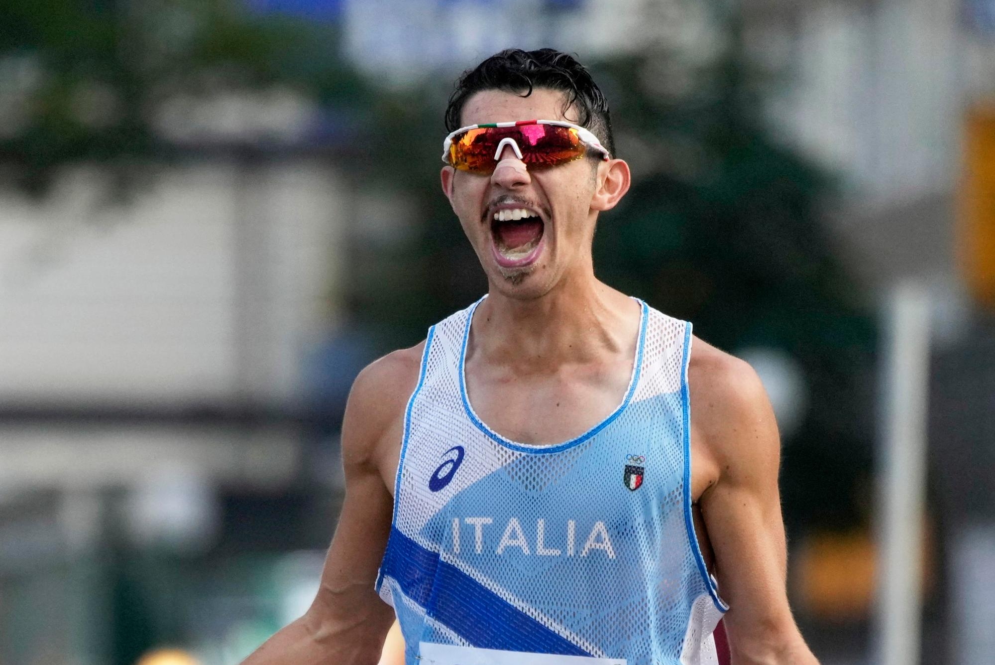 Mondiali di atletica: primo oro per l’Italia con Massimo Stano nella 35 km di marcia