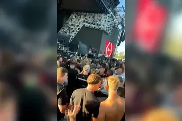Vasco a Olbia, fan in delirio per il via al concerto