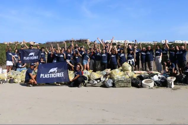 Clean Up Plastic Free a Stintino (foto concessa)