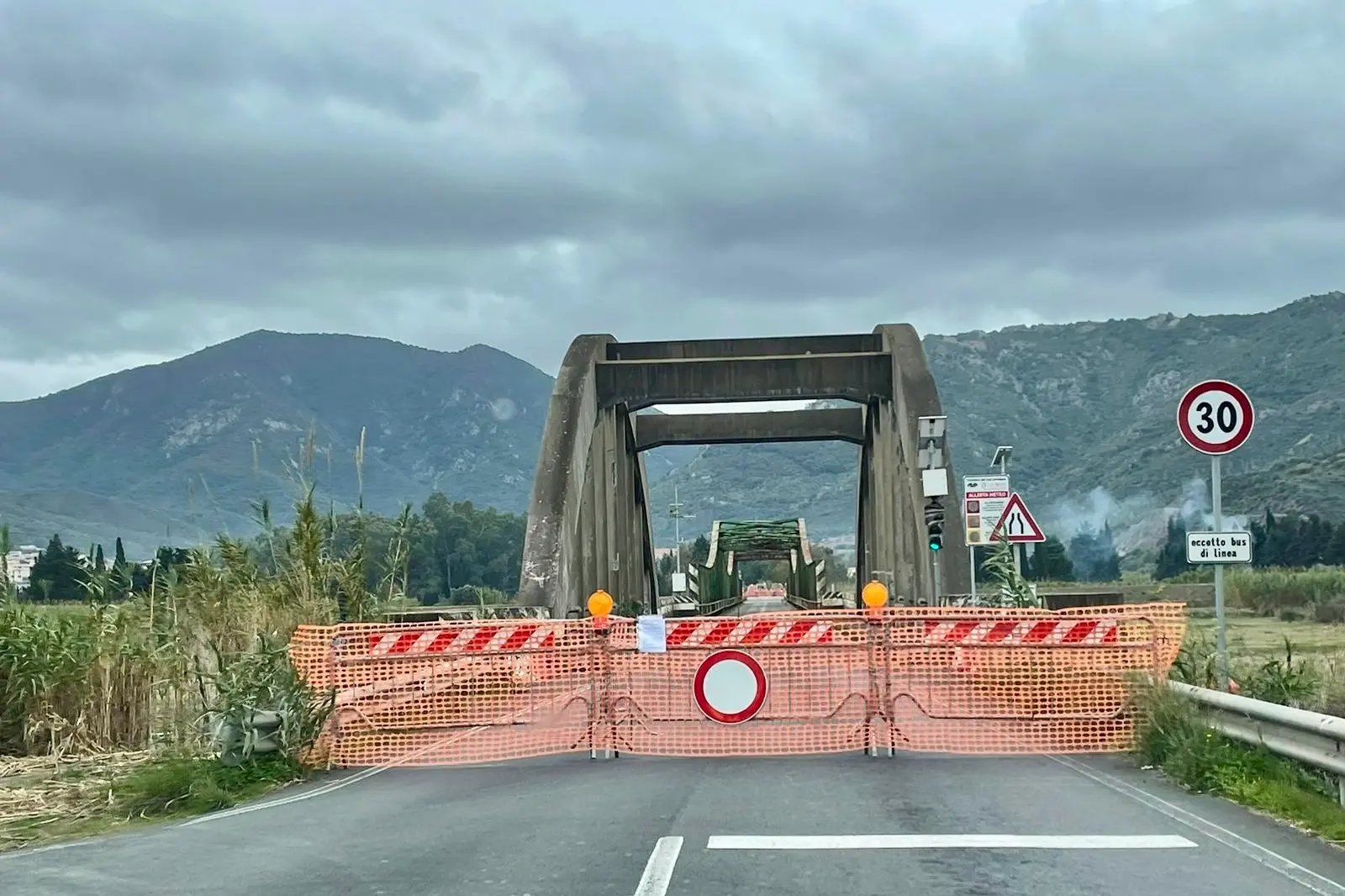 Il ponte di ferro tra Villaputzu e Muravera, chiuso dall'8 dicembre 2023