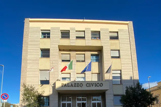 Il Municipio di Nuoro (Archivio L'Unione Sarda)