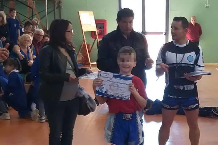 La premiazione di un baby atleta (L'Unione Sarda - Farris)