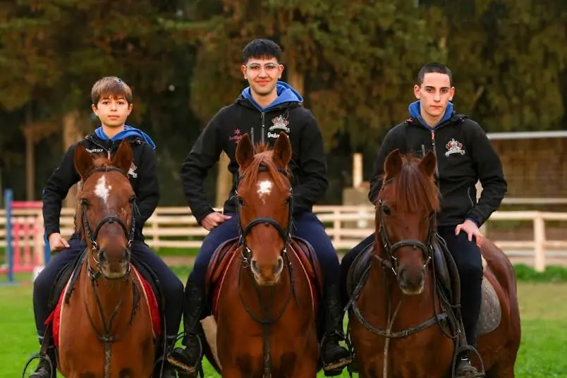 La pariglia dei tre mini cavalieri (Foto concessa dalla Pro loco)