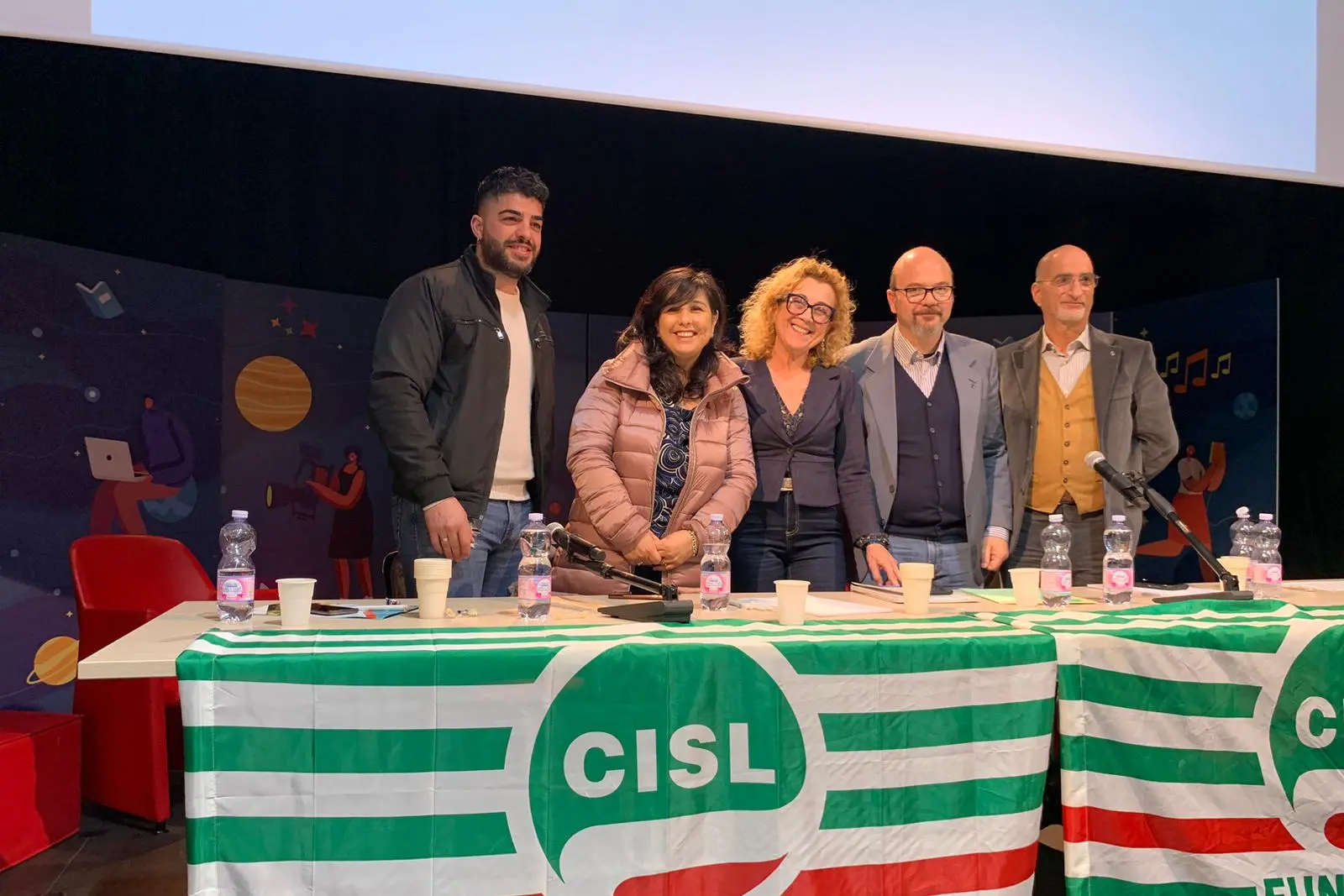 La nuova segreteria della Cisl Funzione pubblica, con Marco Cucca seconda da destra (foto Oggianu)