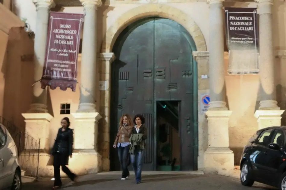 L'ingresso alla Pinacoteca nazionale di Cagliari