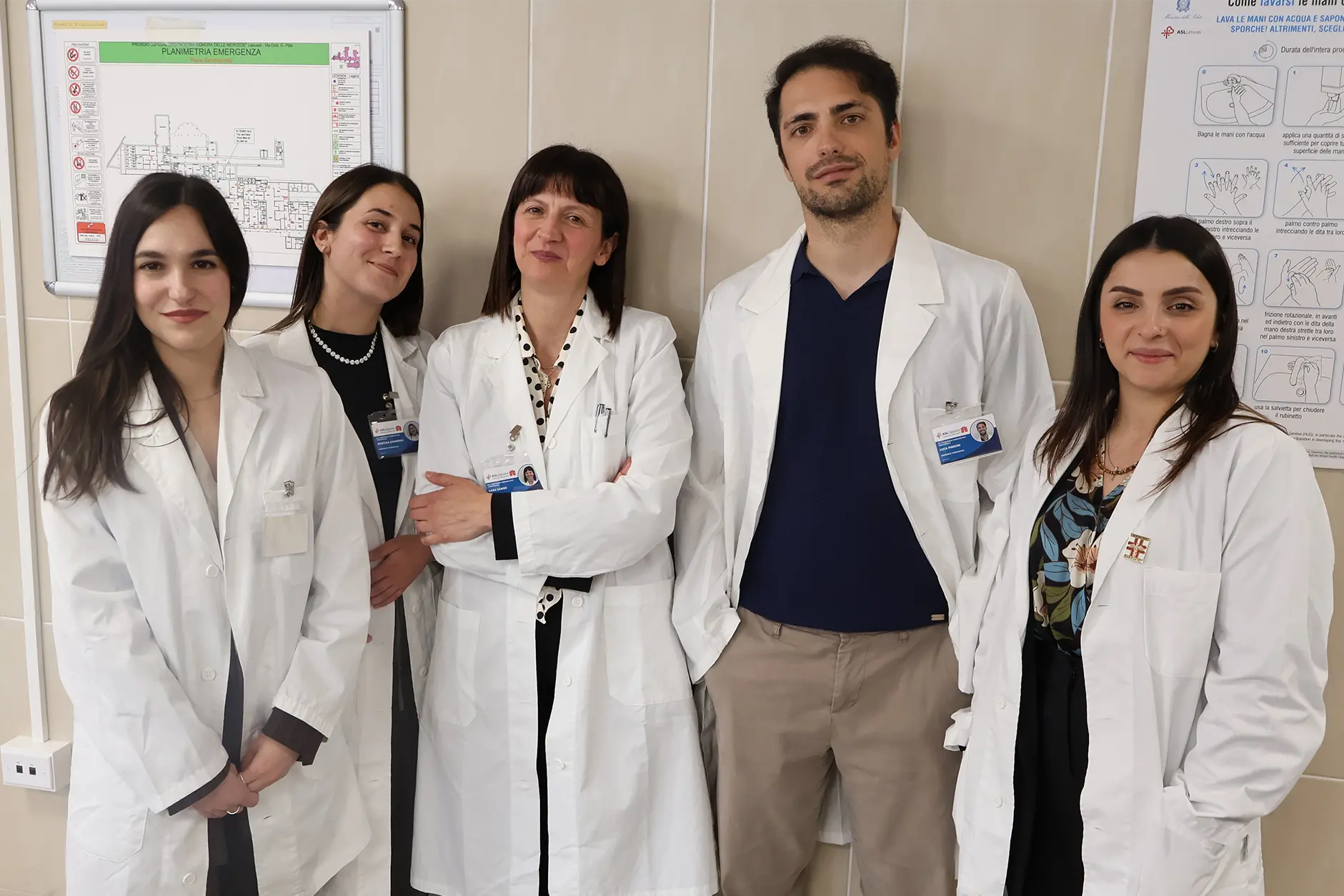 L'èquipe della Sc Farmacia Territoriale della Asl Ogliastra con i nuovi farmacisti.