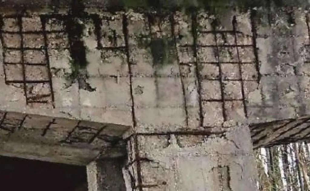 Chiuso perché a rischio collasso (Ansa)