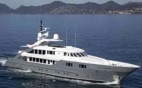 La Lady MM (foto Vessel Finder)