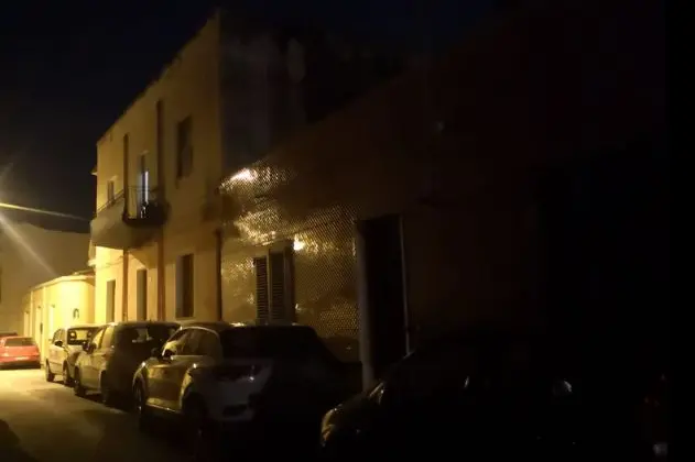 Via Angioy al buio a Porto Torres (foto Pala)