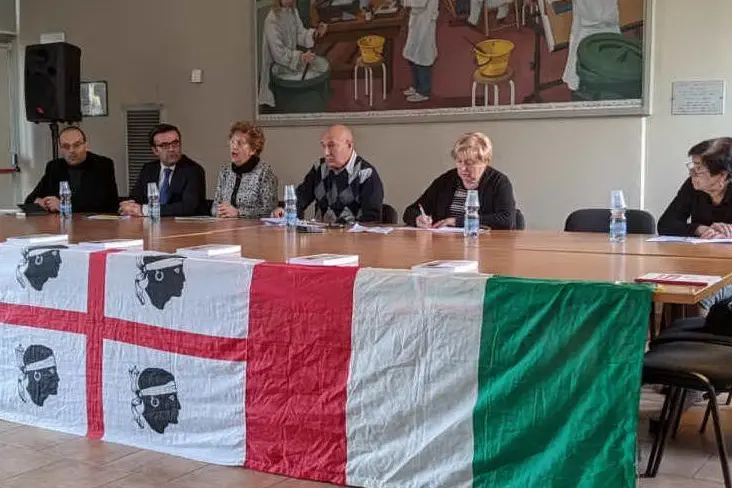 Un'immagine dal convegno (foto circolo culturale Sardegna di Monza)