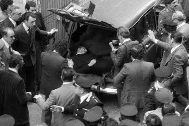 Il ritrovamento del corpo di Aldo Moro in via Caetani